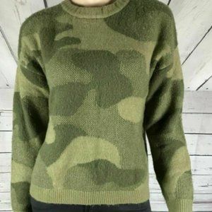 Lucky Brand Green Camo Pullover Crew Neck Sweater Size S/P New without tags